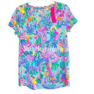 🆕💕🌴LILLY PULITZER🌴ETTA V-NECK TOP/ MULTI ME AND MY ZESTY